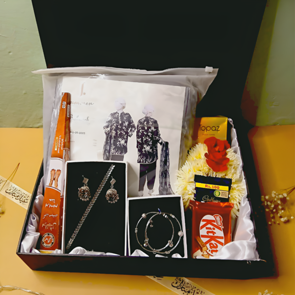 The Luxe Lady Box